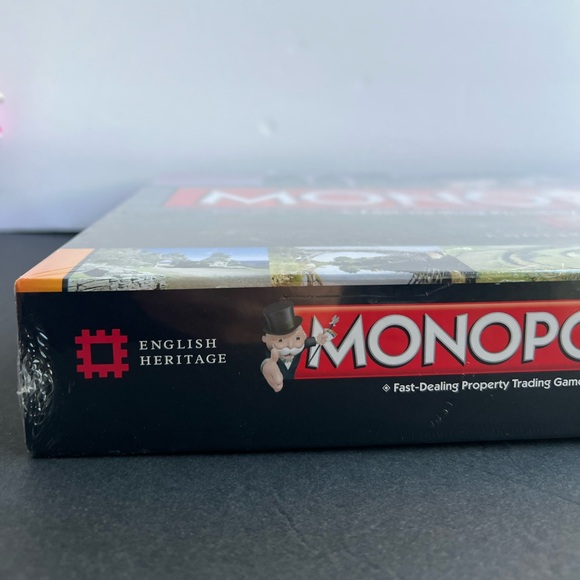 NIB Monopoly English Heritage Game, Rare & Sealed - Picture 3 of 4